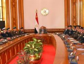 الرئاسة تنفى بشكل قاطع وجود مقترحات لتوطين الأخوة الفلسطينيين بسيناء.. وتؤكد: غير مقبول الخوض فى مثل هذه الأطروحات.. والسيسي: التحديات الأمنية لن تزيد عزيمة المصريين إلا إصراراً على استكمال النصر