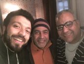 شاهد شيرى عادل وصبرى فواز والمخرج أحمد خالد فى كواليس "الحصان الأسود"