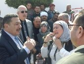تجمع عشرات الفلاحين أمام محافظة دمياط لعدم صرف النخالة للمواشى