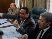 بالصور.. وكيل "القوى العاملة" يطلب عدم حظر الجمع بين العلاوتين "الدورية والخاصة"