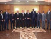 وزير الرياضة يستقبل رئيس الاتحاد الدولى والأفريقى لكرة اليد فى استاد القاهرة