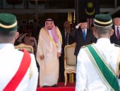 بالصور.. استقبال حافل فى أول زيارة للعاهل السعودى إلى ماليزيا منذ 10 سنوات