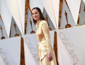 بالصور.. نجمة الإغراء داكوتا جونسون محتشمة على السجادة الحمراء للأوسكار    