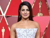 بالصور.. كاتى بيرى وبريانكا تشوبرا بإطلالات ساحرة فى حفل الأوسكار 