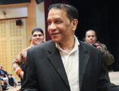 أشرف زكى: نتابع الحالة الصحية لمحمد شرف والفنان لا يزال بالإسكندرية