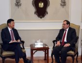 وزير البترول وسفير كوريا الجنوبية يستعرضان أنشطة الشركات لدعم عملها بمصر