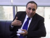 نقيب الصحفيين يكلف المستشار القانونى للنقابة بالحضور مع صحفى أمام الجنايات