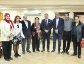 وزير الشباب يلتقى أعضاء لجنة تحكيم الموسيقى والكورال بمسابقة "إبداع"