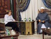 بالصور.. بدء لقاء أنجيلا ميركل وشيخ الأزهر