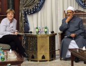 المستشارة الألمانية ميركل تغادر مشيخة الأزهر عقب لقائها الإمام الأكبر