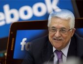 "فيس بوك" ينحاز للاحتلال الإسرائيلى ضد دماء الفلسطينيين.. الموقع يغلق عشرات الصفحات الفلسطينية بإدعاءات "التحريض" ويُعين مسؤولة إسرائيلية لتعقب الشكاوى المزعومة.. و"الكنيست" يدرس قانون يغرم الموقع 300 ألف شيكل