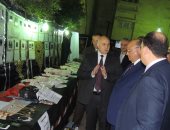 بالصور.. مدير أمن القاهرة يتفقد معرض مضبوطات يضم 43 تشكيل عصابى 