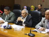 بالصور.. محافظ شمال سيناء يلتقى معلمات رفح للمرة الثانية