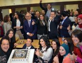 بالصور.. 7 فنانين يزينون قائمة مقدمى برامج "نغم إف إم"