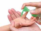 تهيج العين والقىء والغيبوبة أبرز أسباب إساءة استخدام مطهرات تنظيف الأيدى