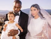 "سلو بلدهم كده".. نجمات تزوجن بعد الإنجاب أشهرهن كيم كاردشيان