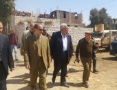 بالصور.. مساعد وزير الداخلية لوسط الصعيد يقود حملة إزالة للمبانى المخالفة