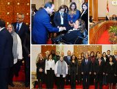 بالصور.. "القومى للمرأة" فى حضرة الرئيس فى يوم المرأة العالمى.. أعضاء المجلس يكشفون لـ"اليوم السابع" تفاصيل أكثر من 120 دقيقة استغرقها اللقاء.. ويؤكدون: السيسى وجه بتبنى 4 استراتيجيات لحماية المرأة