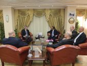وزير الرياضة يستقبل رئيس الاتحاد العربى للكرة الطائرة 