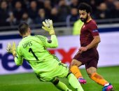 صلاح يشارك فى سقوط روما أمام ليون برباعية بالدوري الأوروبي