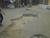 أهالى "الإبراهيمية" بالشرقية يطالبون برصف الطرق بعد أعمال حفر مواسير المياه
