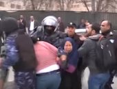 بالفيديو.. أمن السلطة الفلسطينية يعتدى بالضرب على طاقم قناة أردنية