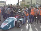 جامعة المنصورة تعرض سيارة سباق الفورميلا لطلاب كلية الهندسة  