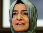 بالصور..وزيرة الأسرة التركية:تعرضنا لمعاملة غير إنسانية فى هولندا غير مقبول