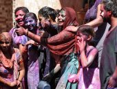 بالصور.. الهند تحتفل بمهرجان الألوان لليوم السادس على التوالى