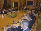 شكرى يحث قيادات وموظفى "الخارجية" على بذل المزيد من الجهد لرفعة الوطن