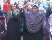 بالفيديو.. أهالى السويس يستقبلون قرار العفو عن الشقيقين "كمالى" بالأفراح والرقص