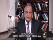 سعد الدين الهلالى يرقى عمرو أديب على الهواء ببرنامج "كل يوم"