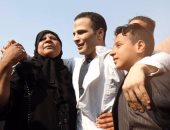 بالصور.. خروج السجناء المفرج عنهم بعفو رئاسى من سجون طرة