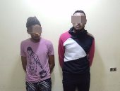 سقوط عاطلين وراء خطف هواتف المواطنين أثناء بيعهما المسروقات بالبساتين