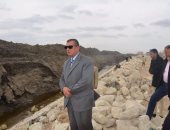 محافظ كفر الشيخ يتفقد أعمال إنشاء كورنيش بحيرة البرلس