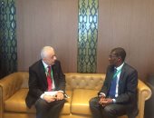 وزير التربية والتعليم يلتقى نظيرة السنغالى بمؤتمر تطوير التعليم فى إفريقيا