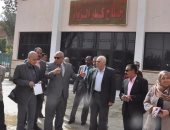 محافظ الوادى الجديد يطلب سرعة الانتهاء من حصر مرضى فيروس سى 