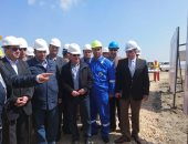 وزير البترول فى زيارة ميدانية لتفقد سير الأعمال بحقل ظهر