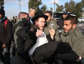 حريديم يعتدون بالضرب على جنود إسرائيليين: اخرجوا أيها النازيين