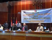 محافظ أسوان يكرم الأمهات المثاليات فى إحتفالية بعروس النيل