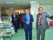 رئيس جامعة أسيوط يناشد المسئولين بحل مشكلة نقص التمريض لإنقاذ الأطفال