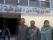 حارس العقار المتهم بإدارة منزله للدعارة في المنوفية: الليلة كانت بـ200 جنيه بشرط الحجز مقدما.. والشيطان ضحك عليا وأنا نادم.. والمتهمة: أنا طالبة ثانوية عامة وبصرف على نفسى وعلى أشقائى  والفقر هو السبب