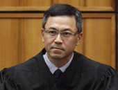 نيوزويك: التهديدات تلاحق القاضى الفيدرالى صاحب وقف قرار "حظر السفر" 
