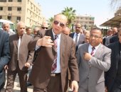 محافظ القاهرة يتفقد شون تخزين القمح بالسلام قبل بداية موسم التوريد