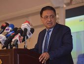 بالصور.. وزير الصحة: لجنة لمراجعة تسعيرة الأدوية لخفض الأسعار بين الأصلى والمثيل