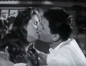 قبلات العندليب مازالت الأكثر رومانسية بالسينما فى ذكراه الـ40.. نادية لطفى ومريم فخر الدين ينفيان رفضهما تقبيله.. و"أبى فوق الشجرة" تجاوز الـ50 قبلة.. وعدم تقبيل عبد الحليم لزيزى البدراوى أثر على نجوميتها