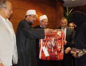 وزير الأوقاف: نرتب حاليا لتوزيع 100 ألف كرتونة غذائية قبيل رمضان 