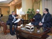 وزير الشباب يلتقى أسامة الأزهرى وعميد كلية أصول الدين بالأزهر