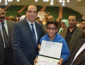 بالفيديو.. محافظ الدقهلية يشهد احتفالية يوم اليتيم ويكرم ١٧٠ منهم