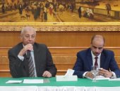 بالفيديو.. محافظ أسوان يعترف للنواب بالفشل فى استغلال المنتجات الزراعية بالمحافظة